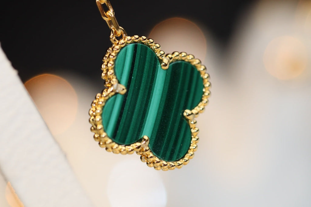 ¡®Imperial¡¯CLOVER EARRINGS GOLD MALACHITE DIAMOND 3 MOTIF