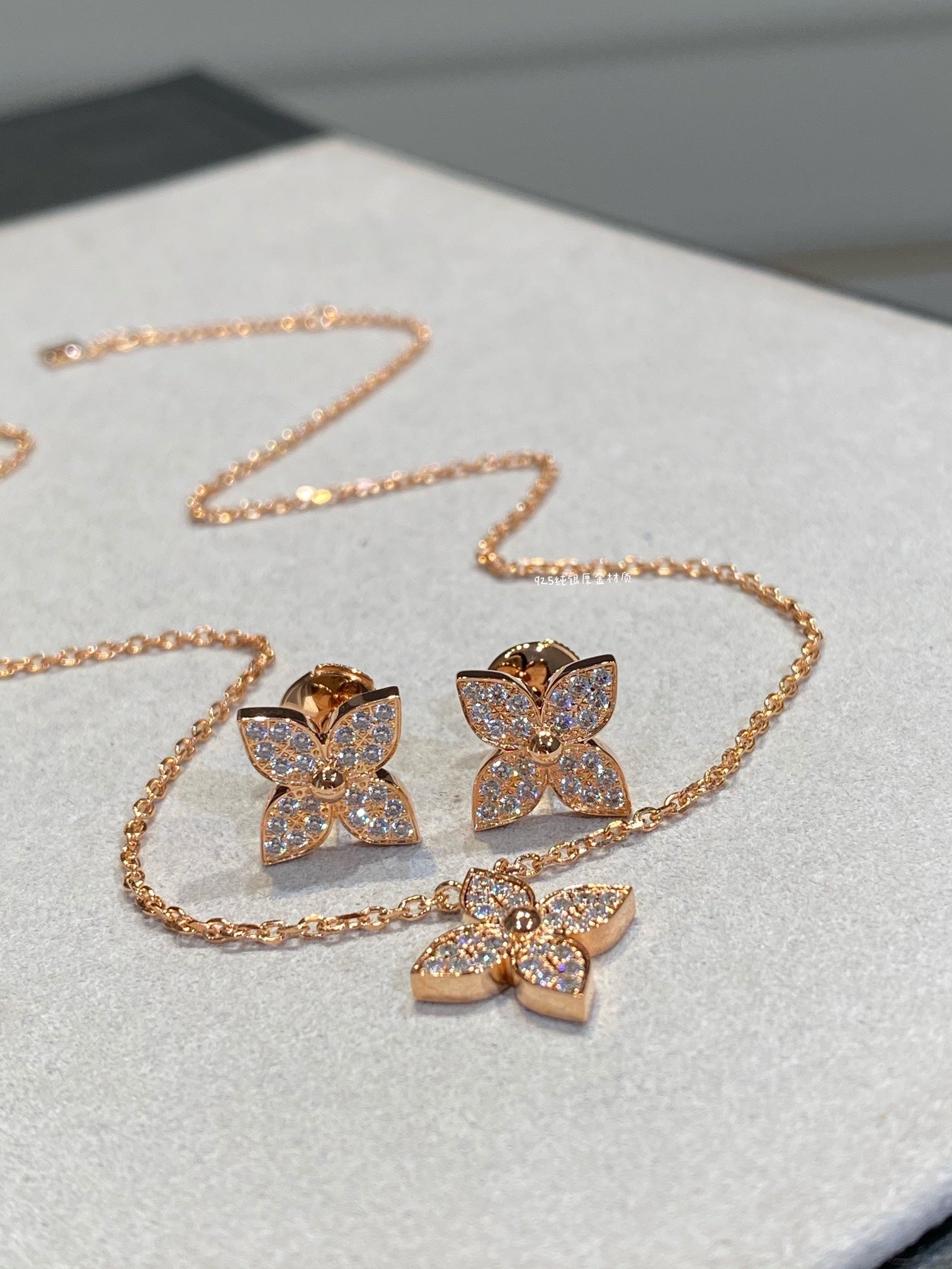 ¡®Imperial¡¯STAR DIAMOND NECKALCE