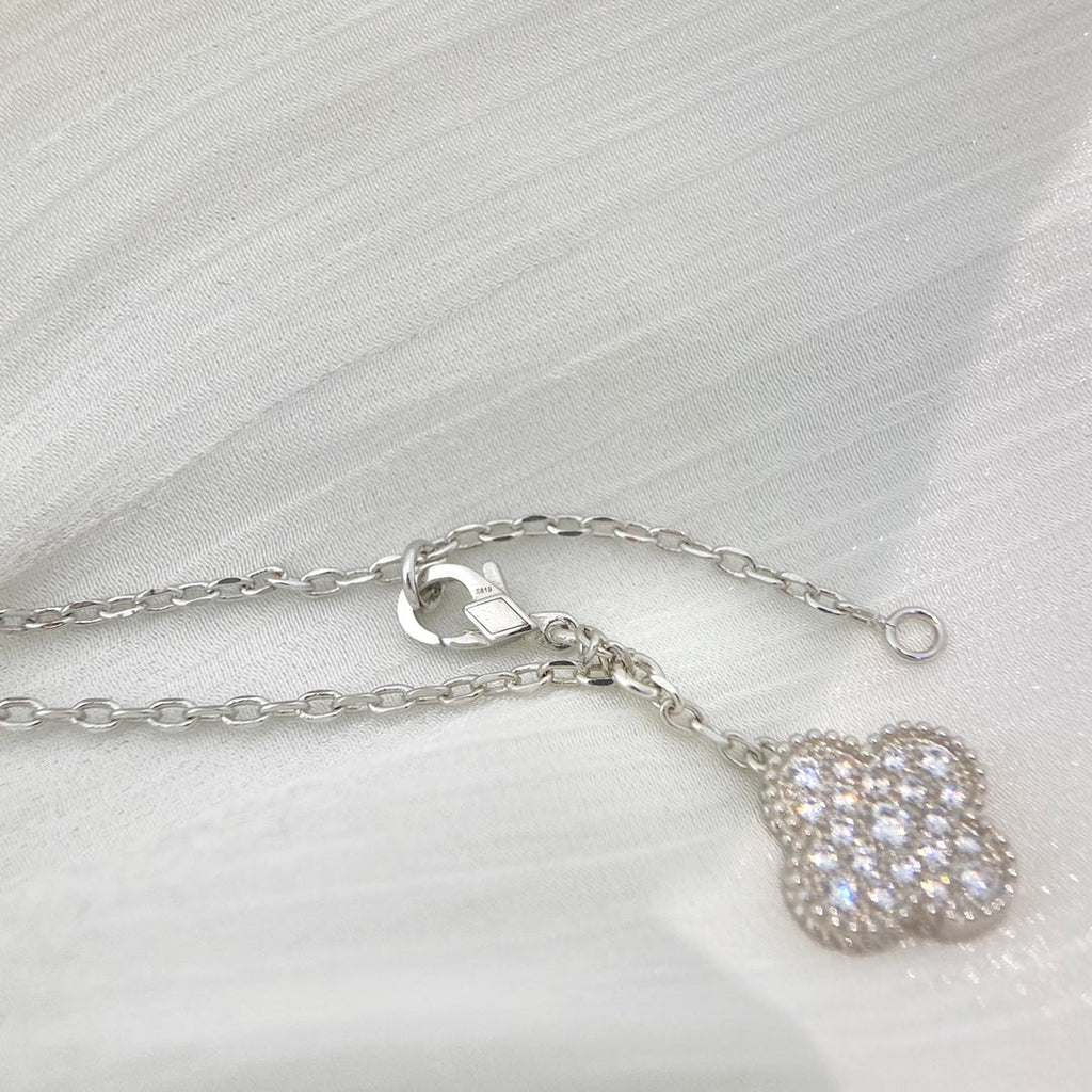 ¡®Imperial¡¯CLOVER 5 MOTIFS SILVER DIAMONDS NECKLACE