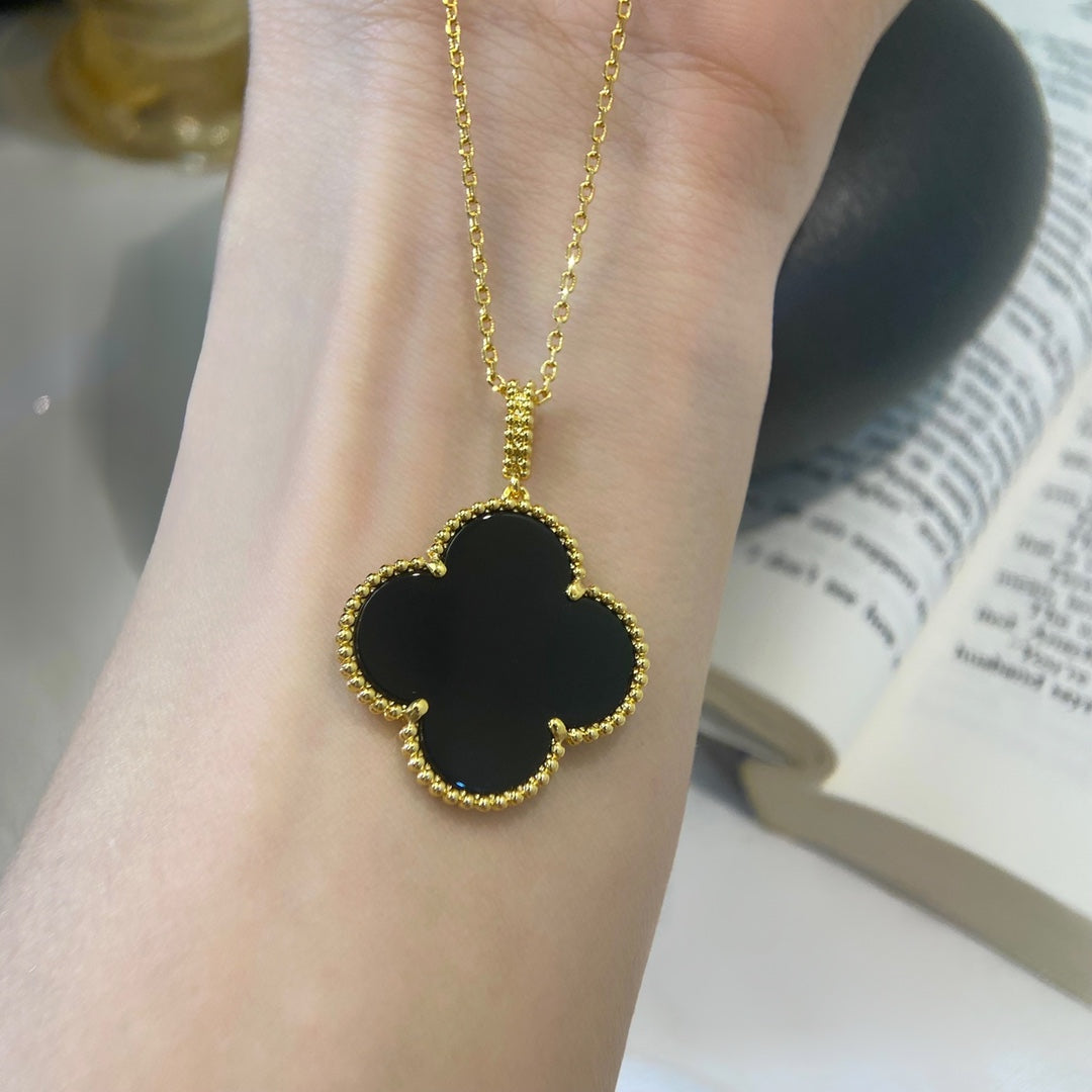 ¡®Imperial¡¯CLOVER 25MM NECKLACE GOLD ONYX