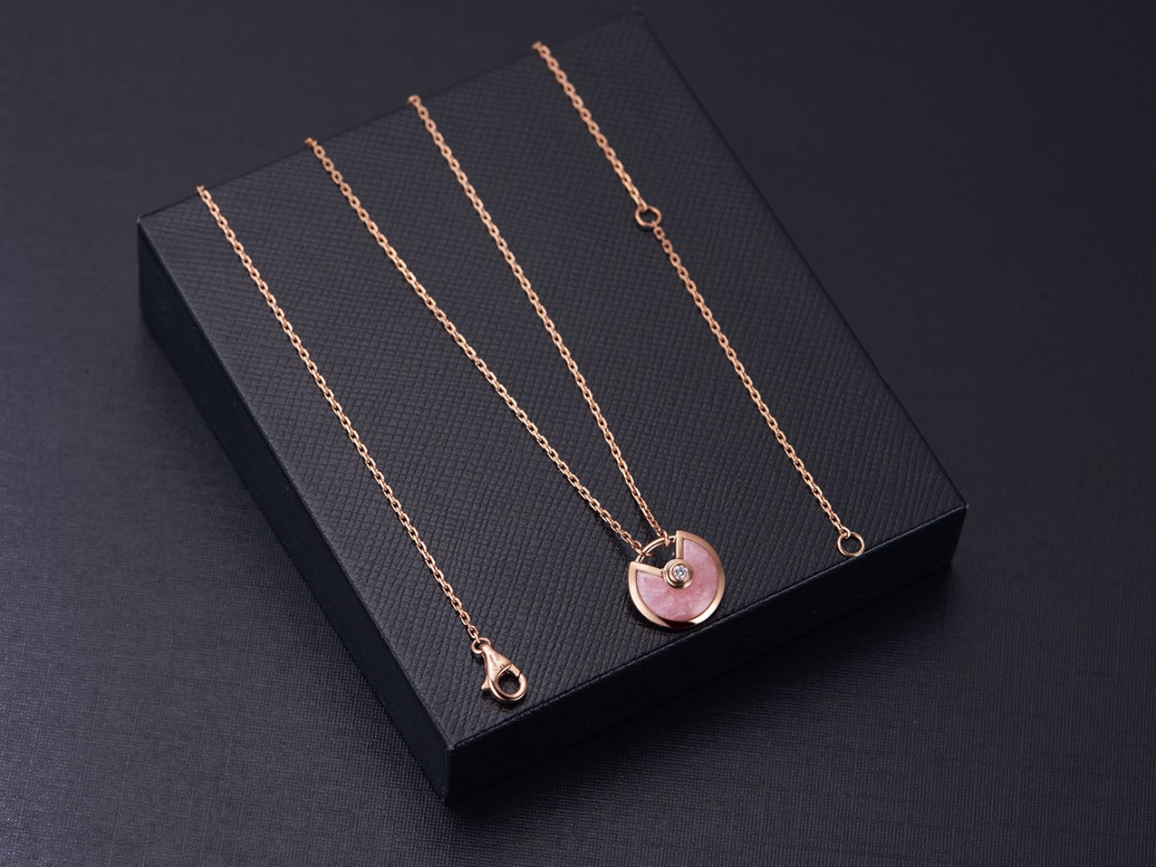 ¡®Imperial¡¯AMULETTE ROSE GOLD PINK MOP NECKLACE