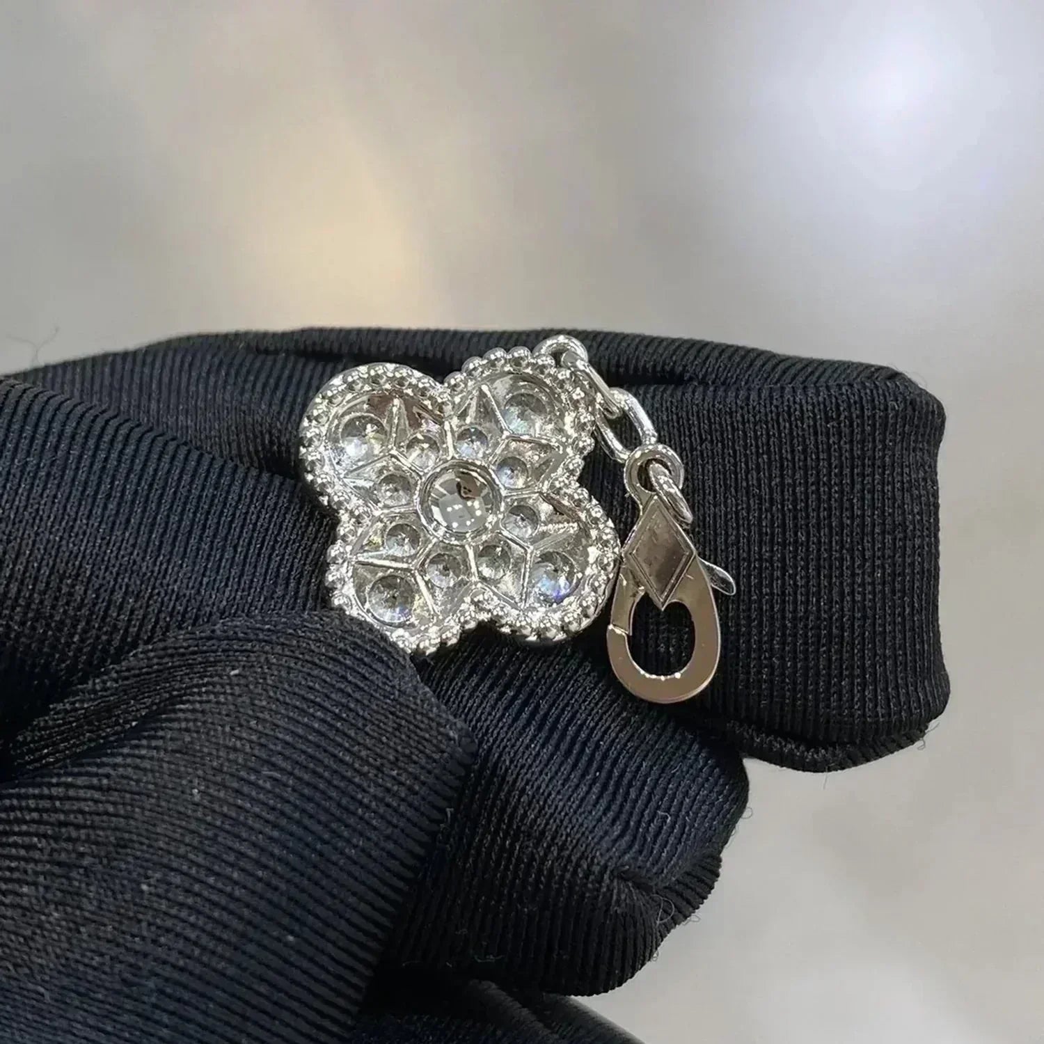 ¡®Imperial¡¯CLOVER 5 MOTIFS  DIAMOND BRACELET SILVER