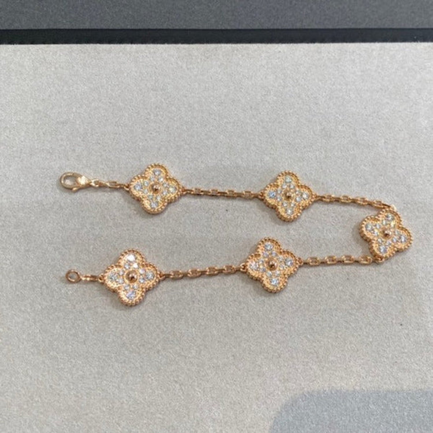 ¡®Imperial¡¯CLOVER 5 MOTIFS  FULL DIAMOND BRACELET