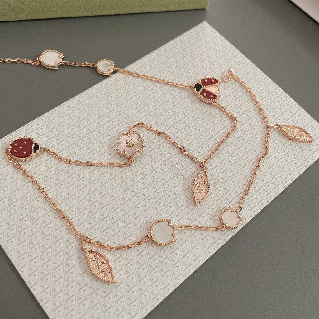 ¡®Imperial¡¯LUCKY SPRING 15 MOTIFS ROSE GOLD NECKLACE