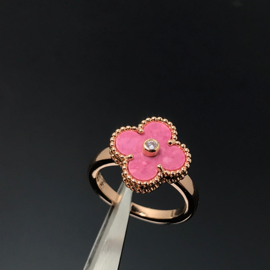 ¡®Imperial¡¯CLOVER RHODONITE ROSE GOLD RING