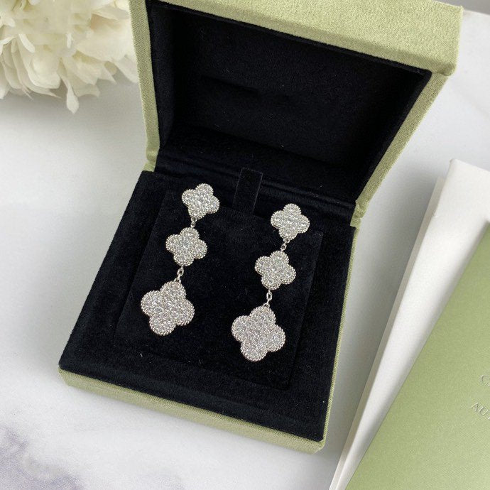 ¡®Imperial¡¯CLOVER 3 MOTIF DIAMOND SILVER DROP EARRINGS
