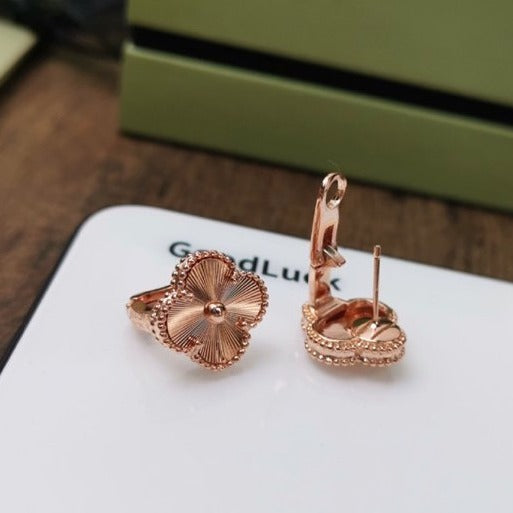 ¡®Imperial¡¯CLOVER MEDIUM STUD EARRINGS