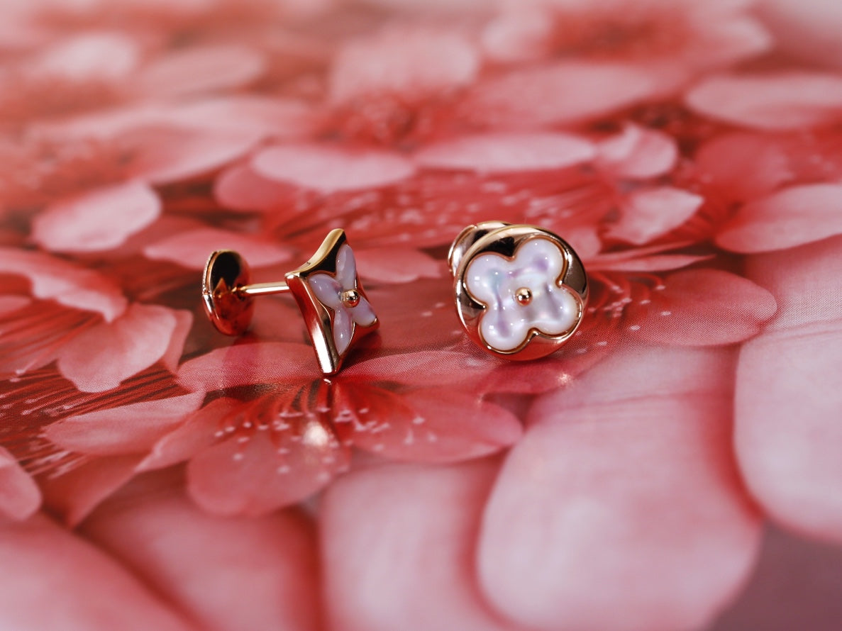 ¡®Imperial¡¯STAR AND SUN PINK GOLD MOP STUD EARRINGS