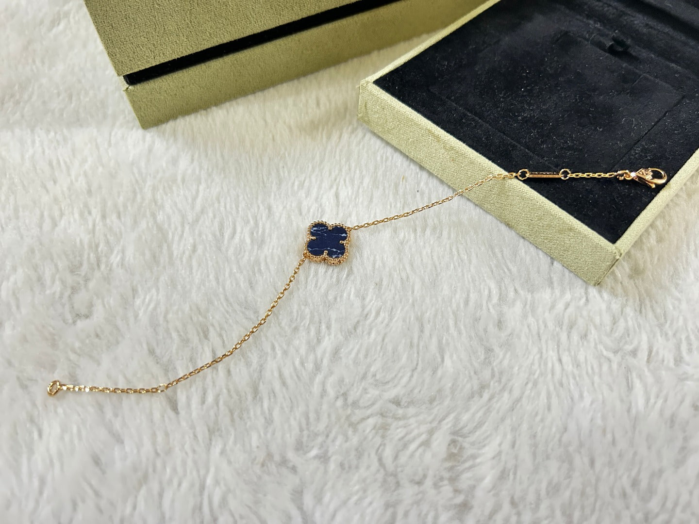 ¡®Imperial¡¯CLOVER 1 MOTIF PIETERSITE BRACELET