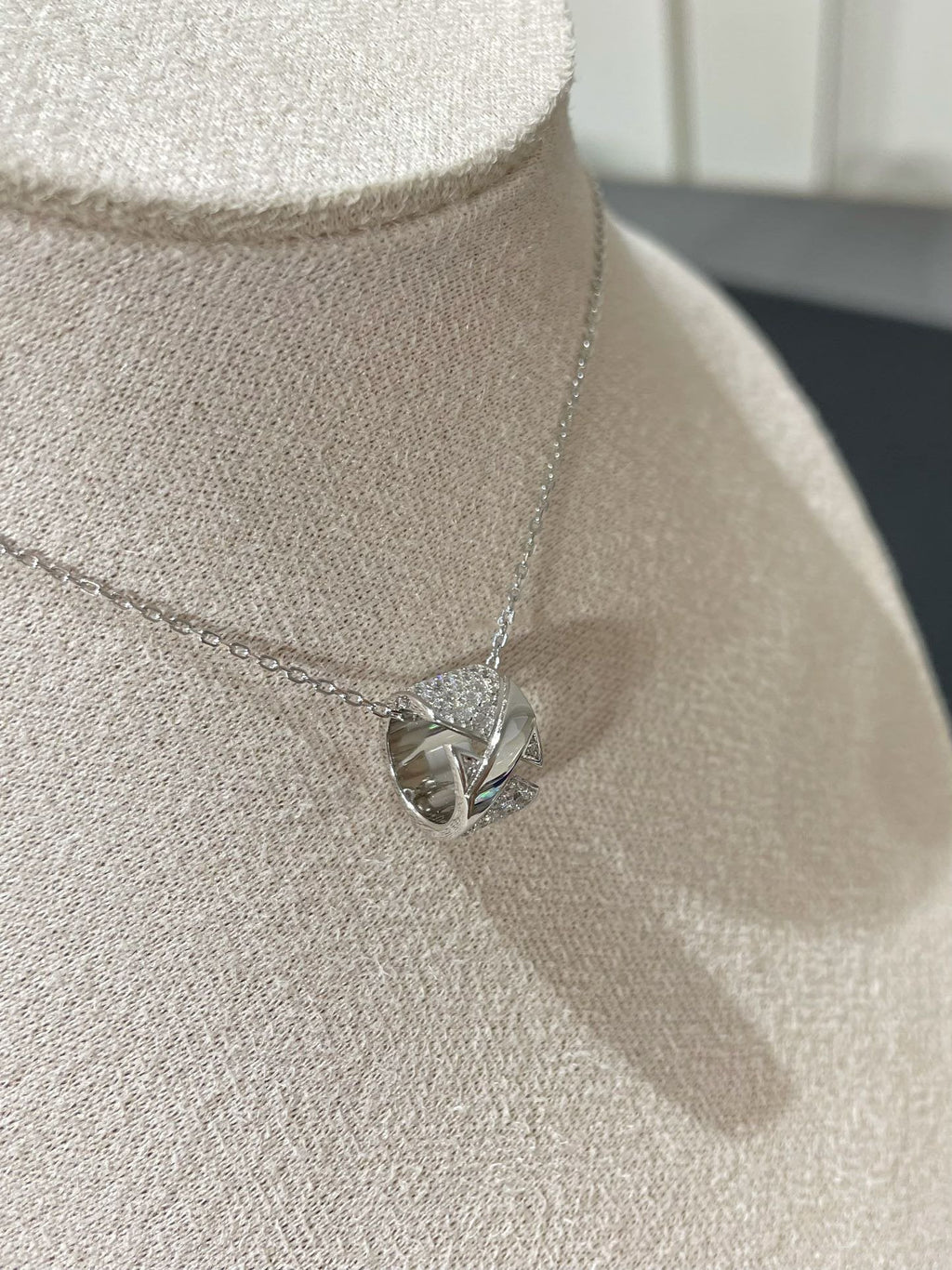¡®Imperial¡¯LIENS EVIDENCE DIAMOND PAVED NECKLACE