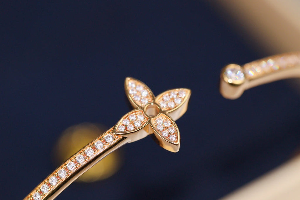 ¡®Imperial¡¯IDYLLE PINK GOLD OPEN BRACELET DIAMOND PAVED