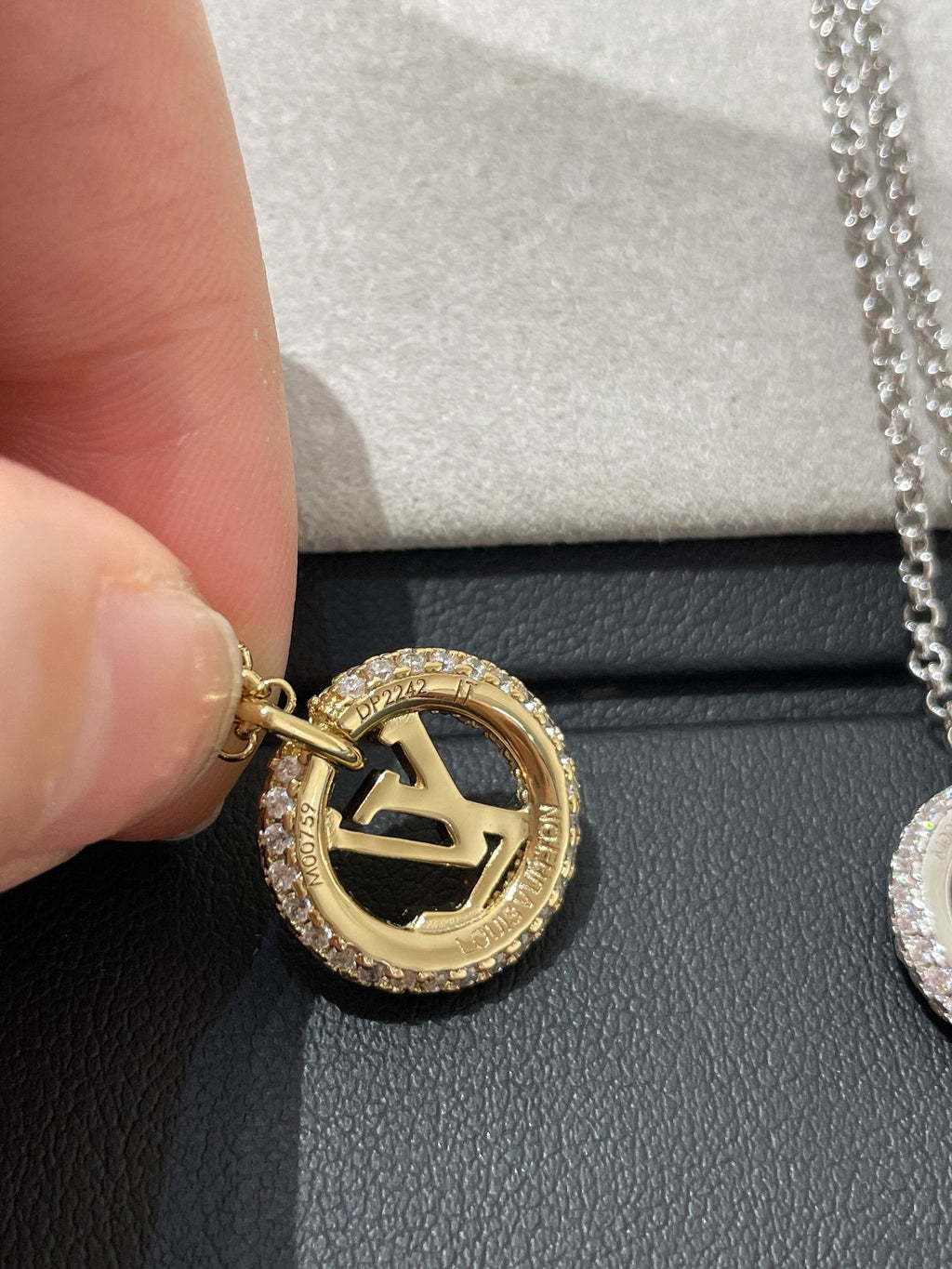 ¡®Imperial¡¯BY NIGHT DIAMOND PAVED NECKLACE