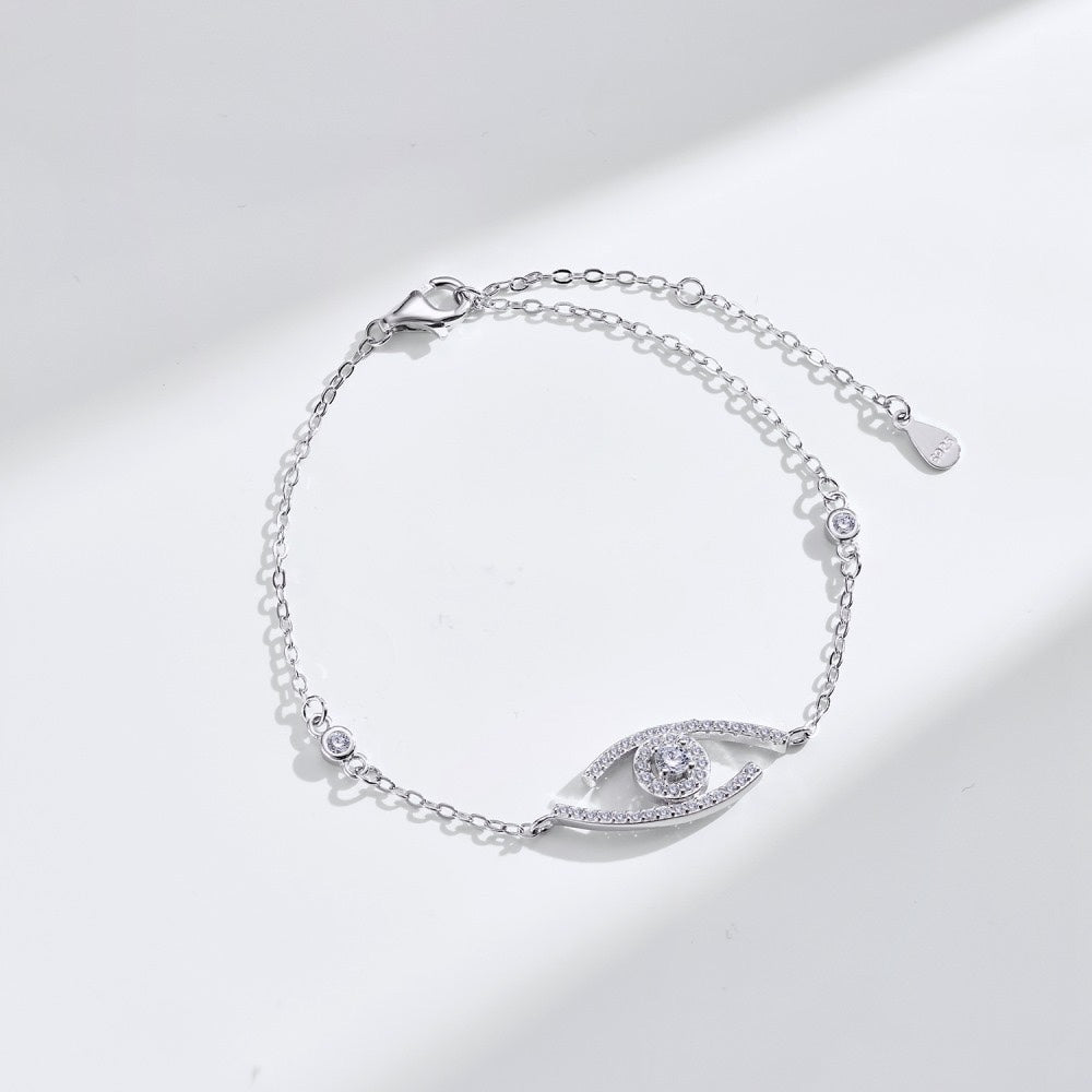 [Imperial] Eye Pave-Set Diamond Bracelet