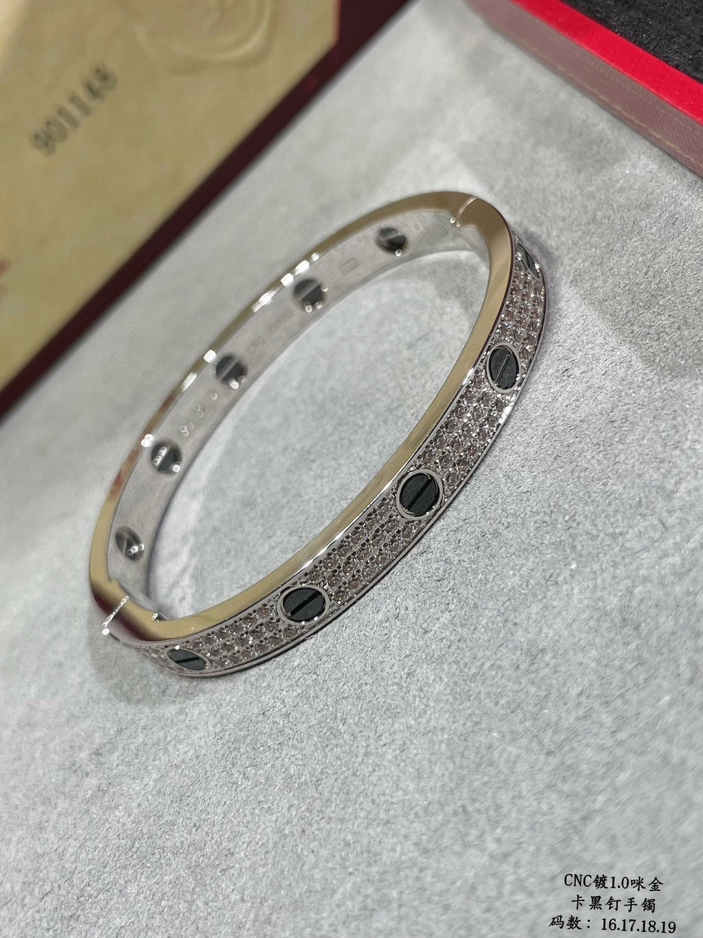 「インペリアル」ラブブレスレット 6.1mm ダイヤモンドパヴェ セラミック