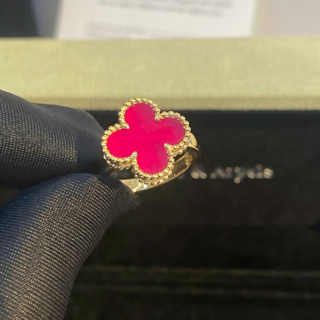 [Imperial] NEW CLOVER PINK ENAMEL RINGS