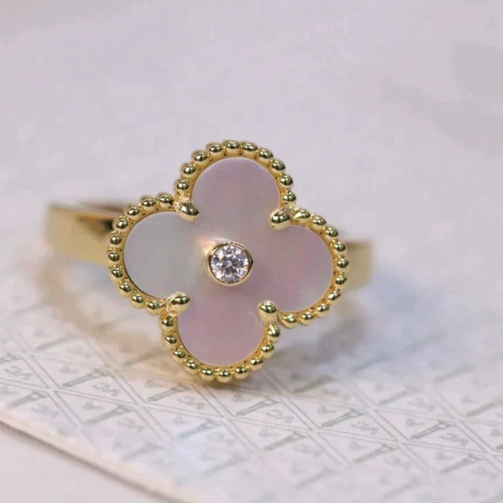 ¡®Imperial¡¯CLOVER PINK MOP RING GOLD DIAMOND