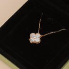 ¡®Imperial¡¯CLOVER 15MM DIAMOND WHITE FRITILLARIA NECKLACE