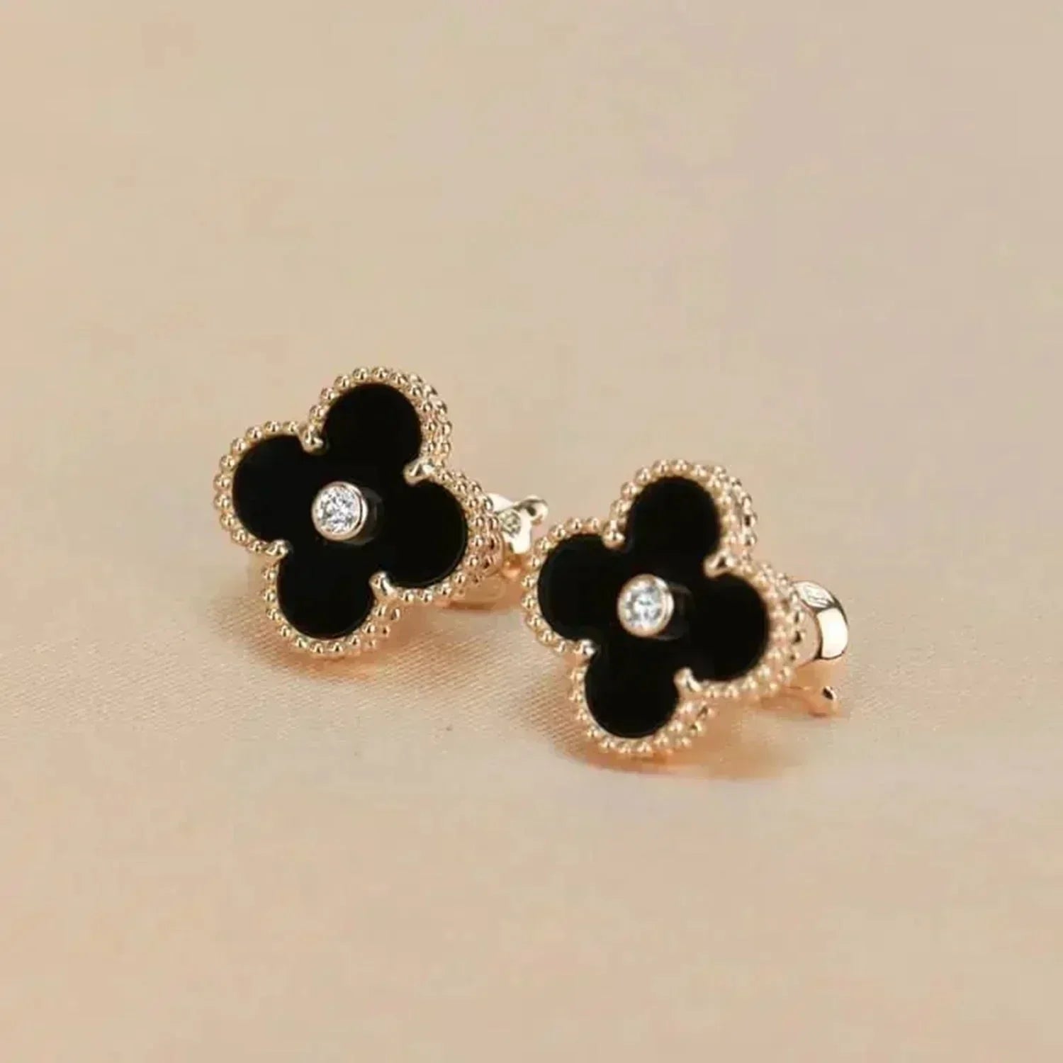 ¡®Imperial¡¯CLOVER MEDIUM 1 MOTIFS ONYX DIAMOND EARRINGS