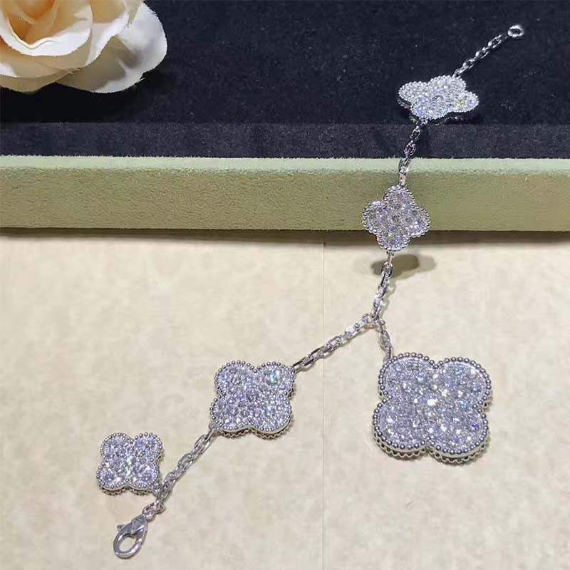 ¡®Imperial¡¯CLOVER 6 MOTIFS SILVER DIAMOND BRACELET