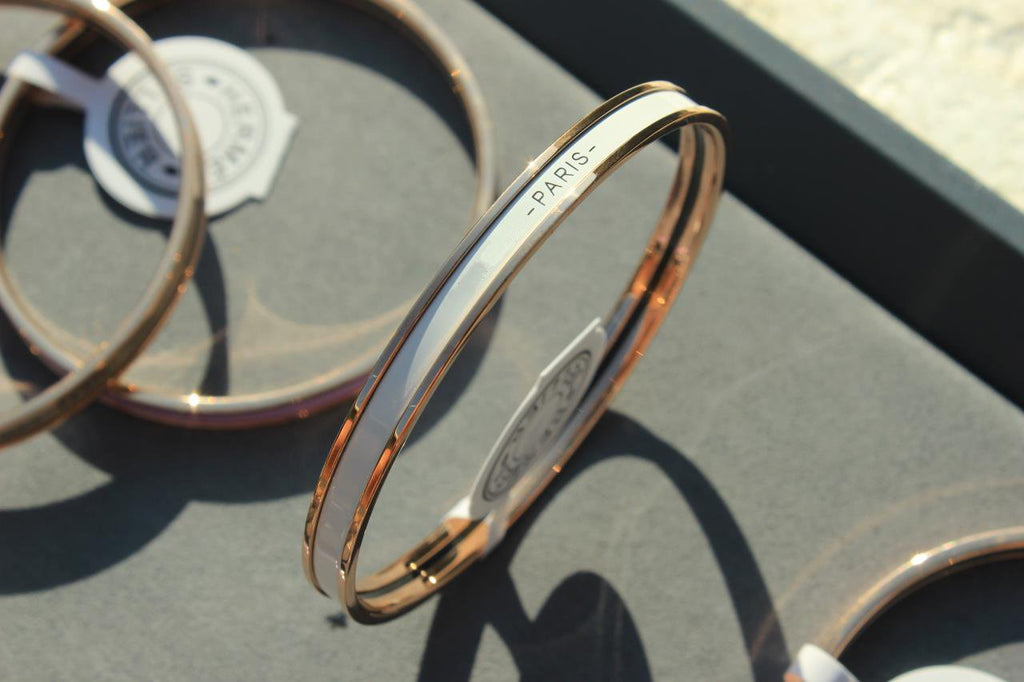 ¡®Imperial¡¯HM UNI BANGLE BAG