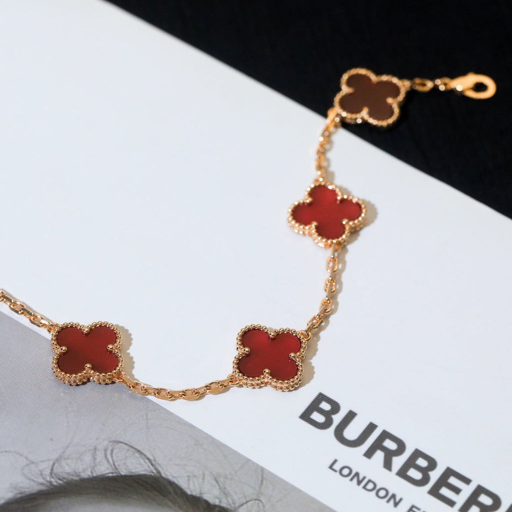 ¡®Imperial¡¯CLOVER 5 MOTIFS RED AGATE  BRACELET