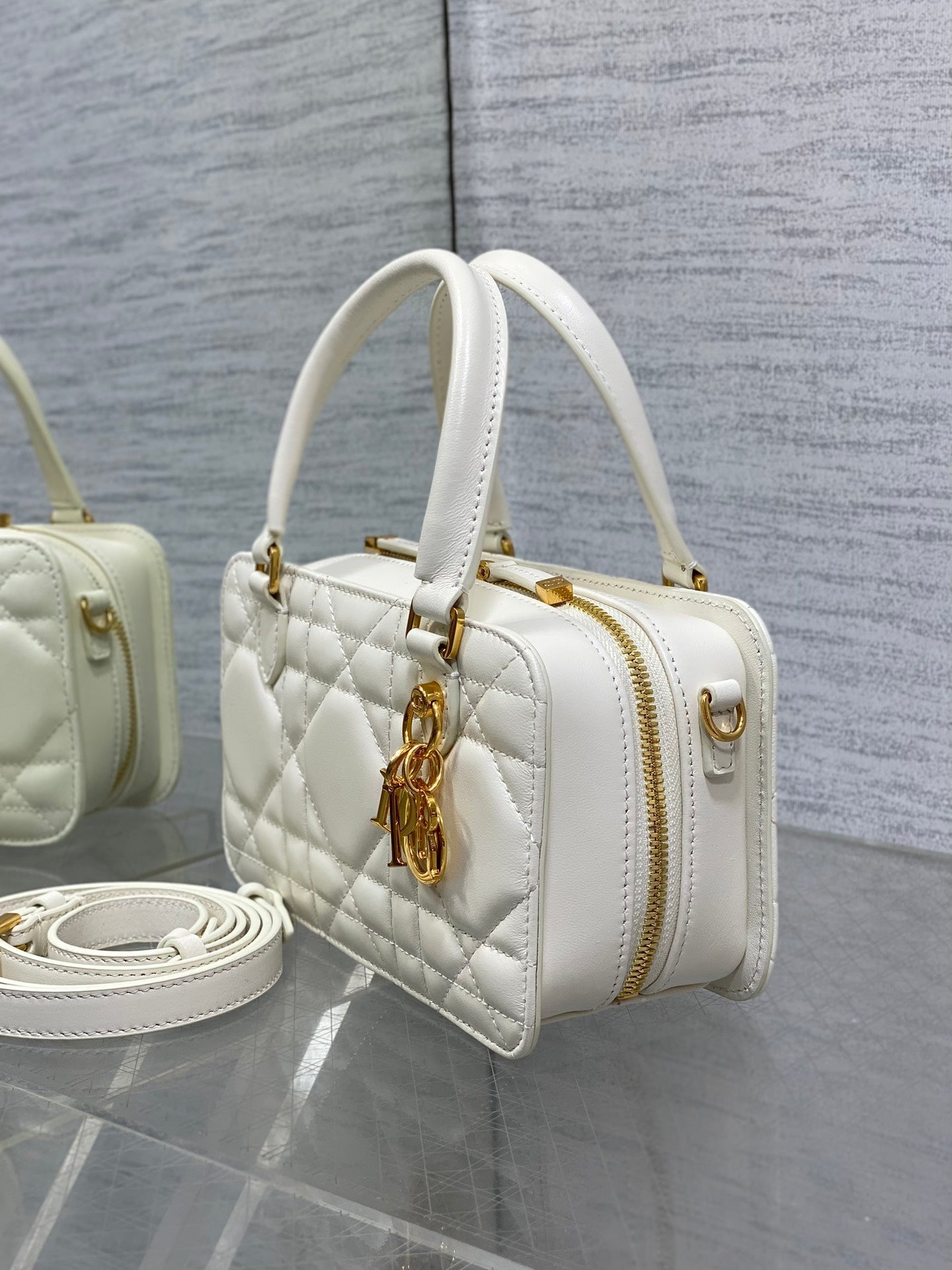 MINI GROOVE BAG 20 IN WHITE MACROCANNAGE LAMBSKIN 226485