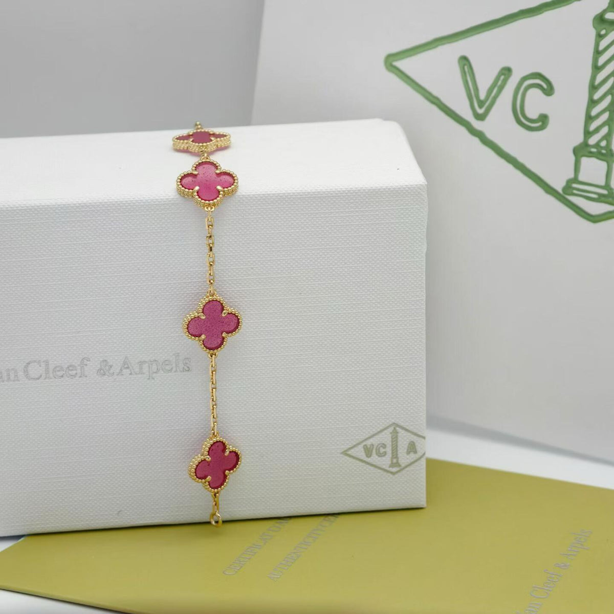 [Imperial] NEW CLOVER 5 MOTIFS PINK ENAMEL BRACELET