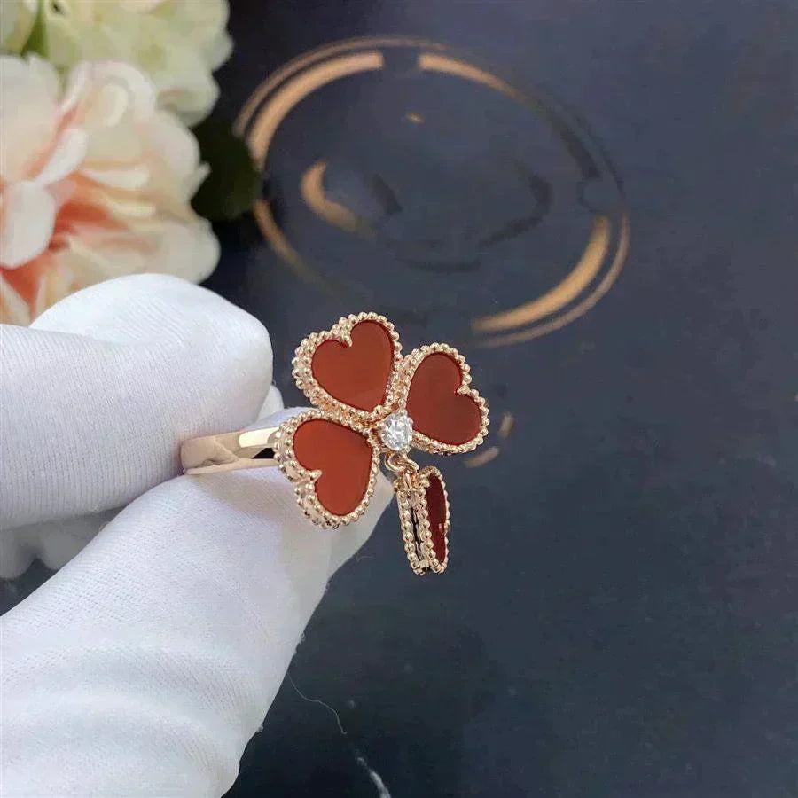 ¡®Imperial¡¯SWEET CLOVER CARNELIAN RING