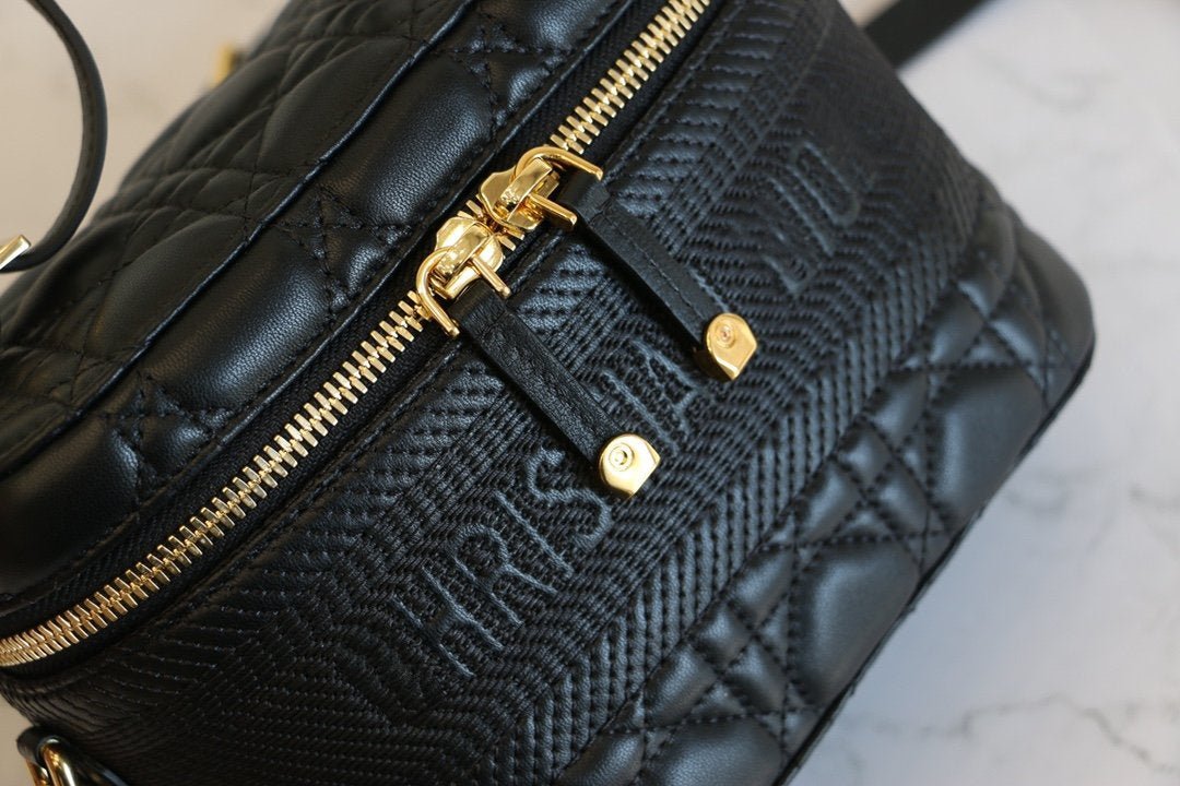 SMALL TRAVEL VANITY CASE BLACK LAMBSKIN