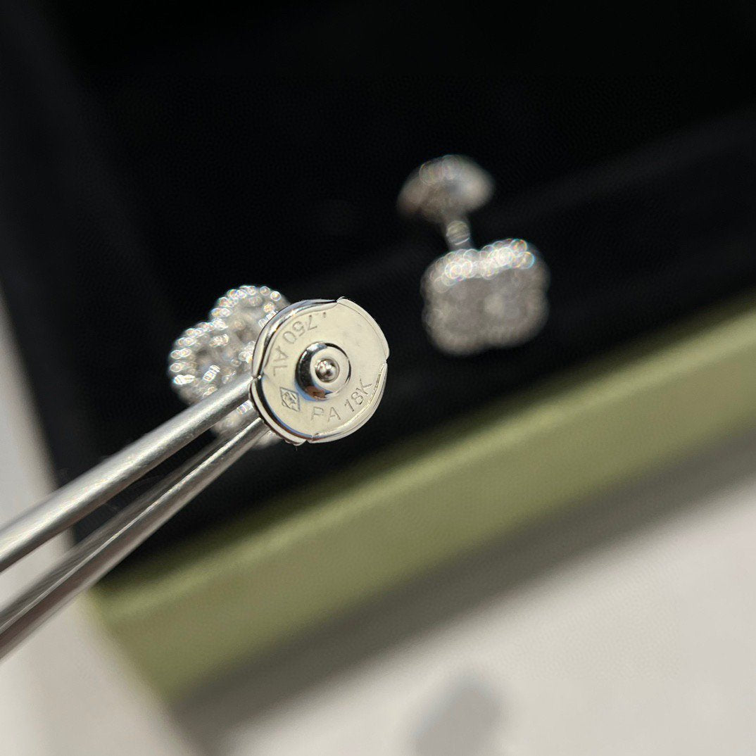 ¡®Imperial¡¯CLOVER MINI DIAMOND STUD EARRINGS
