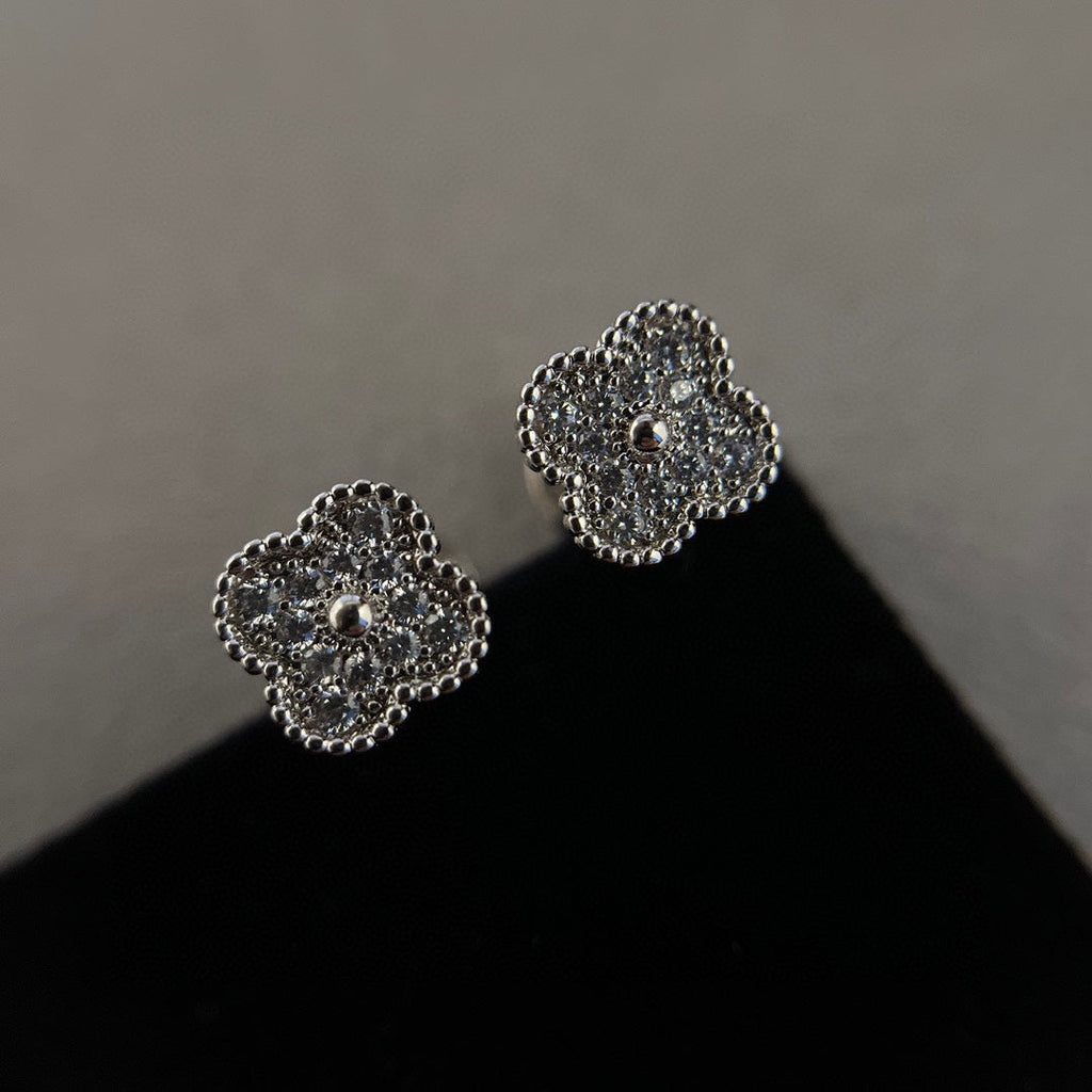 ¡®Imperial¡¯CLOVER MINI DIAMOND STUD EARRINGS